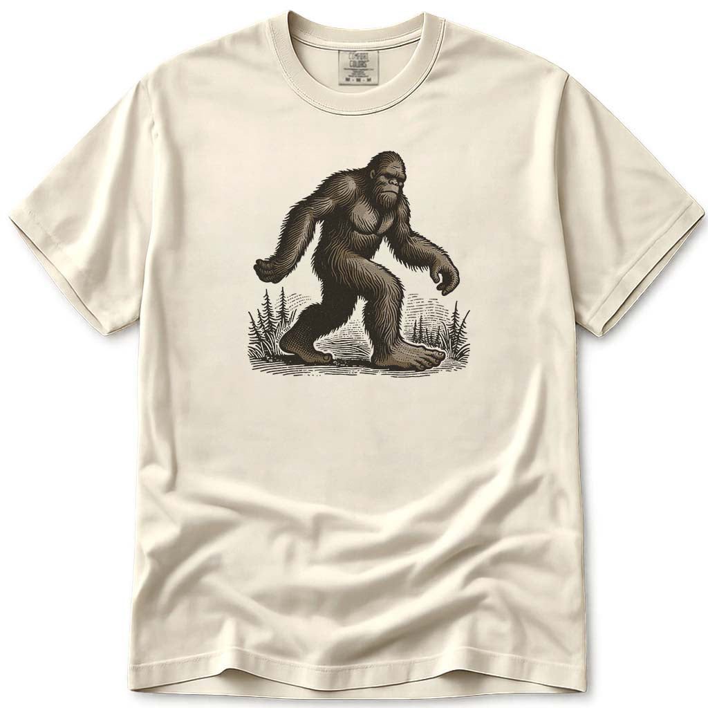 Classic Walking Bigfoot Outdoors In The Woods T-Shirt - Ivory