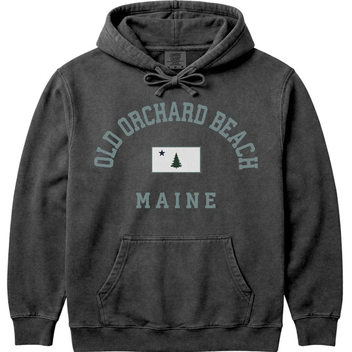 Old Orchard Beach Sweatshirt Vintage Old Orchard Beach Maine 1901 Flag - Pepper