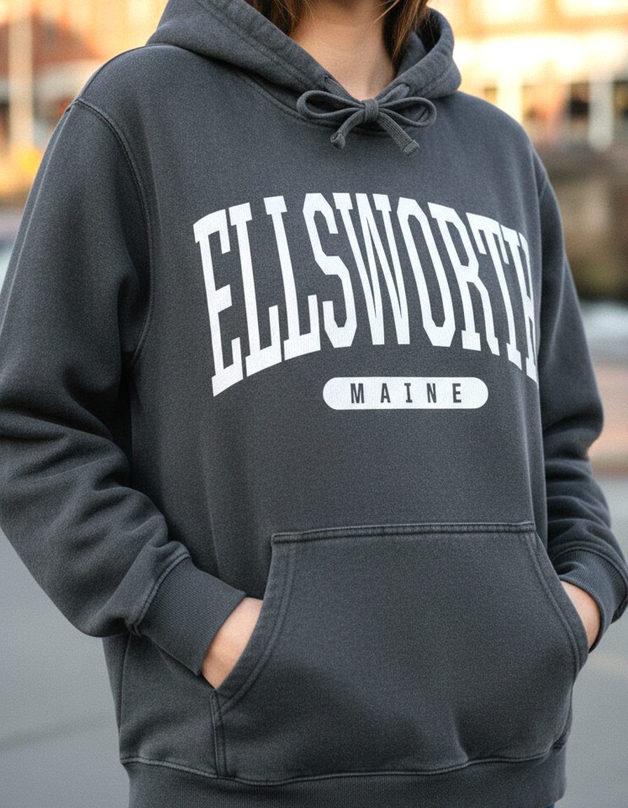 Ellsworth Hoodie Lifestyle Female