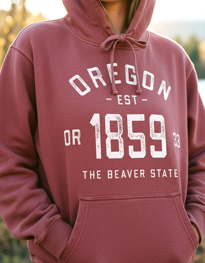 Oregon Hoodie Lifestyle Female